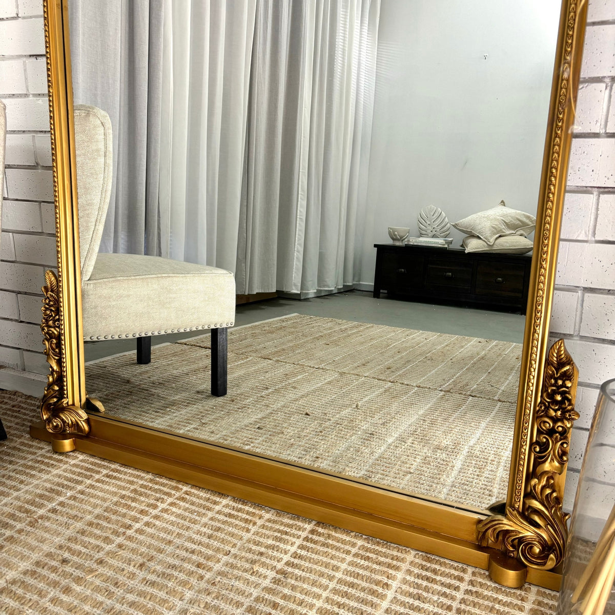 Primrose Rounded Rectangle Mirror